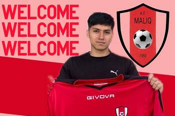 Descubrieron al único chileno que juega en Albania: “Voy por el empate”