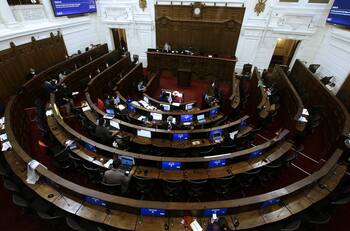 51 constituyentes proponen que domingos cuenten como días hábiles para la Convención Constitucional