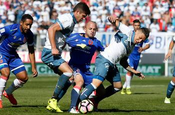 “Me gustaba jugar en San Carlos”: Gustavo Lorenzetti destaca a la UC, pero desliza crítica al Claro Arena