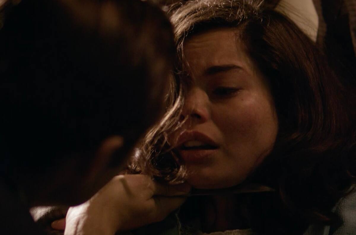 "Puede ser perjudicial para las víctimas": Cruda y explícita escena de abuso en "Hijos del Desierto" provocó distintas críticas en redes sociales