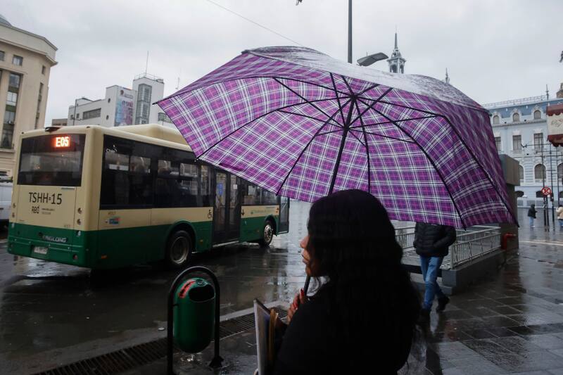 Las precipitaciones cubrirán gran parte del territorio nacional en los próximos días y en medio de los festejos dieciocheros.