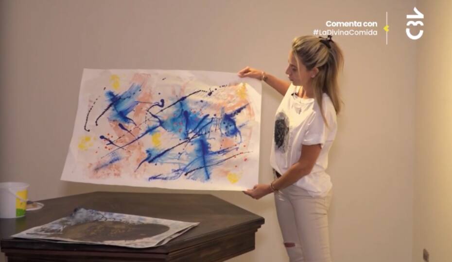 Gisella Gallardo en su estudio de arte. Foto: CHV.