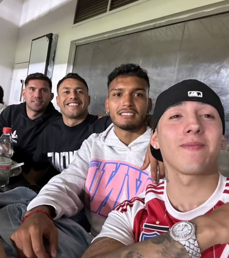 Iván Morales y Pailita estuvieron en el Estadio Monumental.