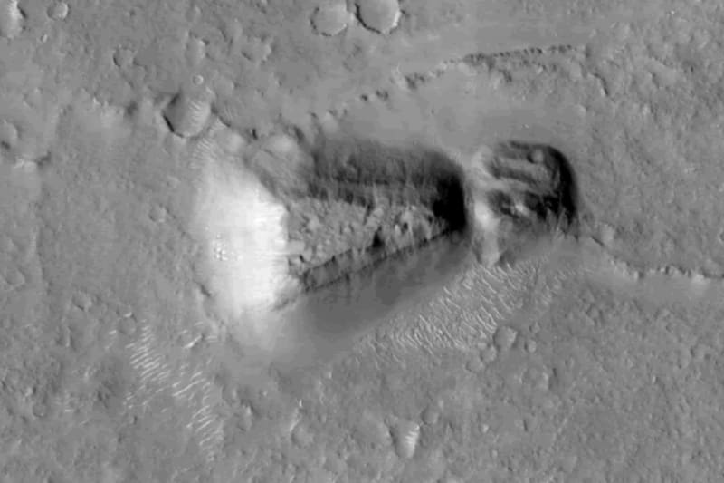 Revelan rastros de huellas en el planeta.