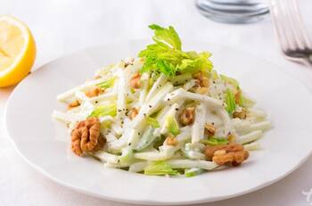 Sigue esta receta de ensalada fresca ideal para las noches de calor: Solo lleva 4 ingredientes