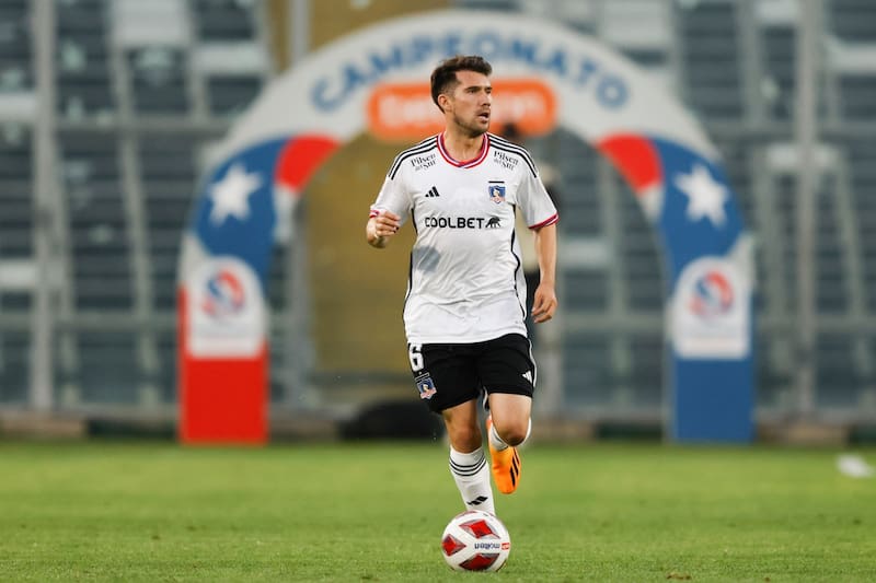 César Fuentes se va de Colo Colo después de cuatro años.