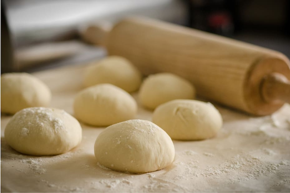 Podrás comer pan recién hecho en pocos minutos gracias a tu freidora de aire.