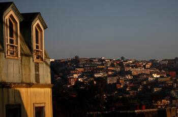 Hombre es golpeado en la cabeza con un fierro por fotografiar un vehículo: "Pensé que podía perder la vida"