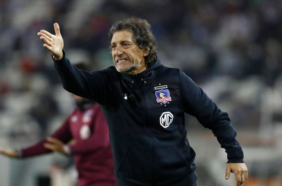 Mario Salas: "Los futbolistas deberían estudiar alguna carrera"