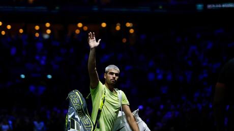 Sorpresa total: Carlos Alcaraz cayó en su debut y dice adiós rápidamente al Masters 1000 de París