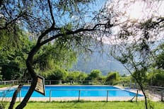 Este espectacular camping ubicado en el Cajón del Maipo es una buena opción para descansar y conectar con la naturaleza