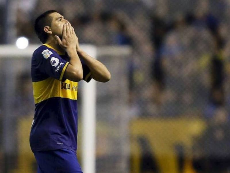 El "10" jugó su último partido con la camiseta de Boca en 2014 frente a Lanús