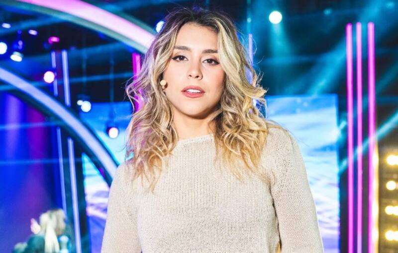 Es una conocida influencer y ex Gran Hermano.