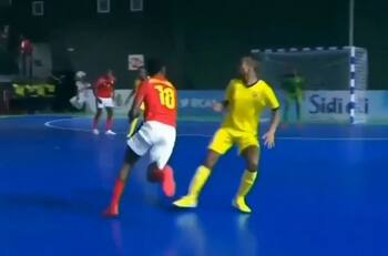 ¡A lo Neymar! Mira este golazo en la Copa de África de Futsal