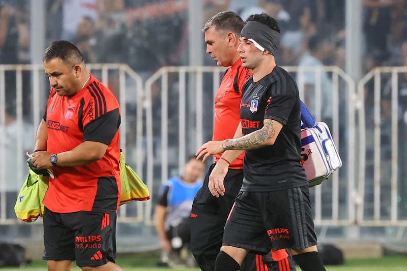 El chileno-argentino tuvo un accidentado debut en Colo Colo. Foto: Aton.