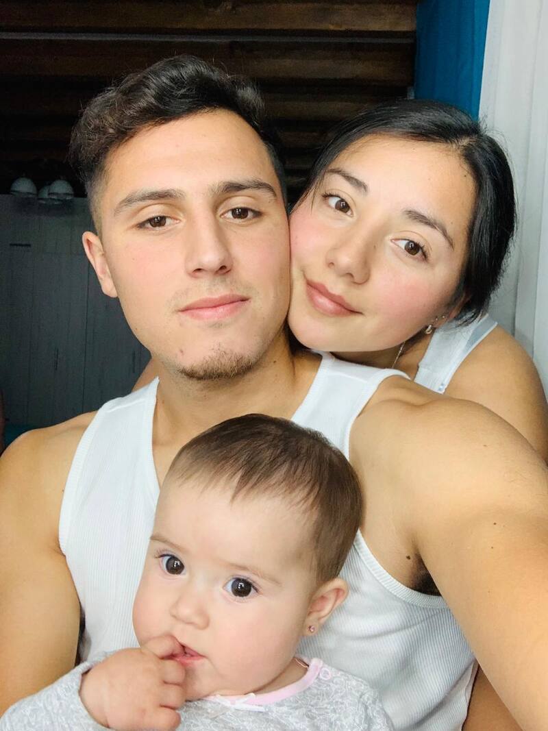 El delantero de Municipal Puente Alto y su familia.