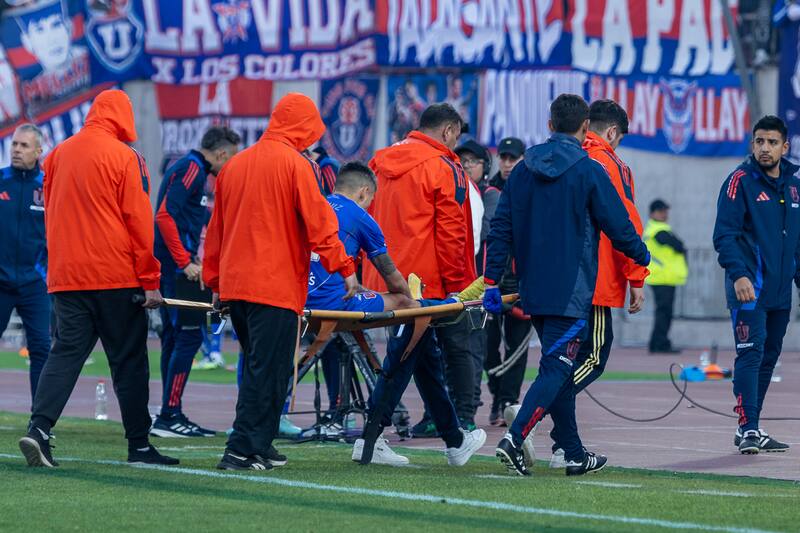 Charles Aránguiz en el Superclásico. Foto: Felipe Escobedo
