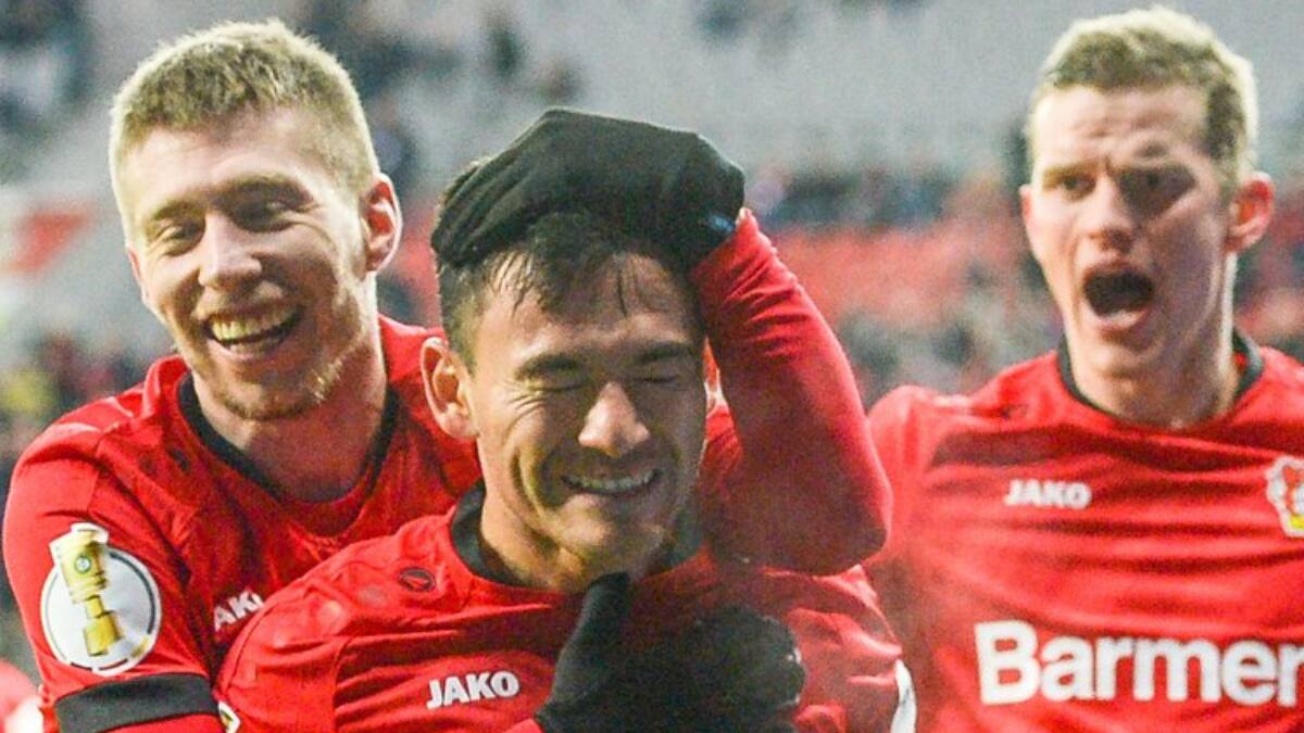 Charles Aránguiz en el once ideal de jugadores que quedan libre en junio