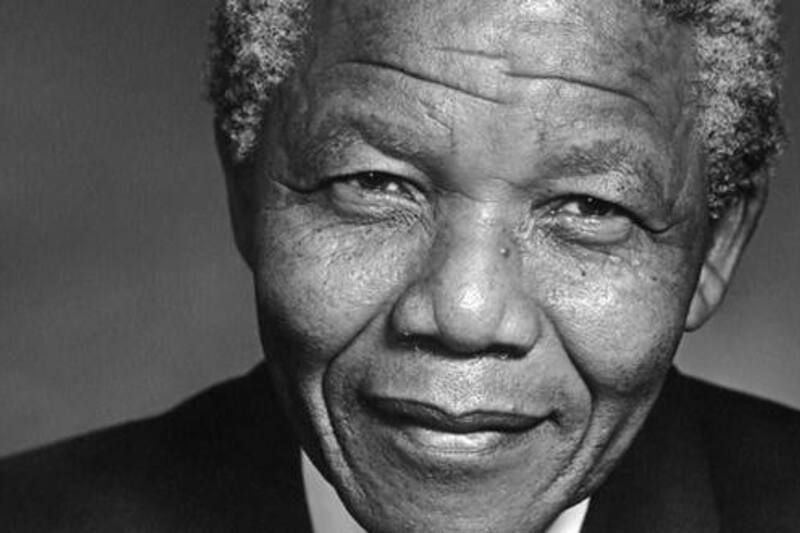En 1964 condenan a Nelson Mandela, quien estuvo 27 años en prisión.
