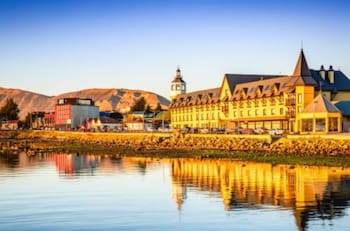 ¿Cuánto cuesta una escapada a Puerto Natales? Incluye vuelo y estadía de CUATRO noches más desayuno