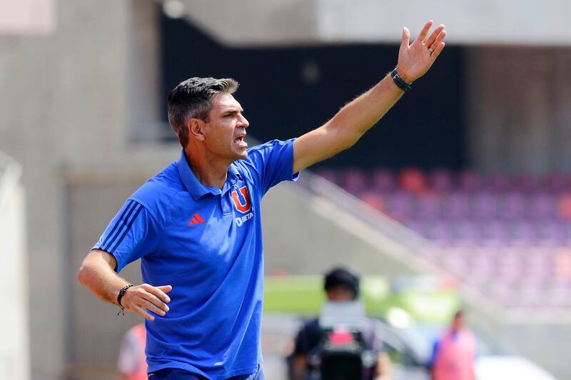 Mauricio Pellegrino hará cambios para enfrentar a Curicó
