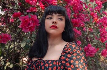 "Fuimos todas": Mon Laferte comparte intervención del palacio de gobierno mexicano en conmemoración del 8M