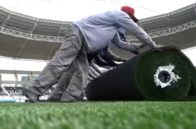 San Carlos de Apoquindo ahora tendrá una carpeta de pasto sintético.