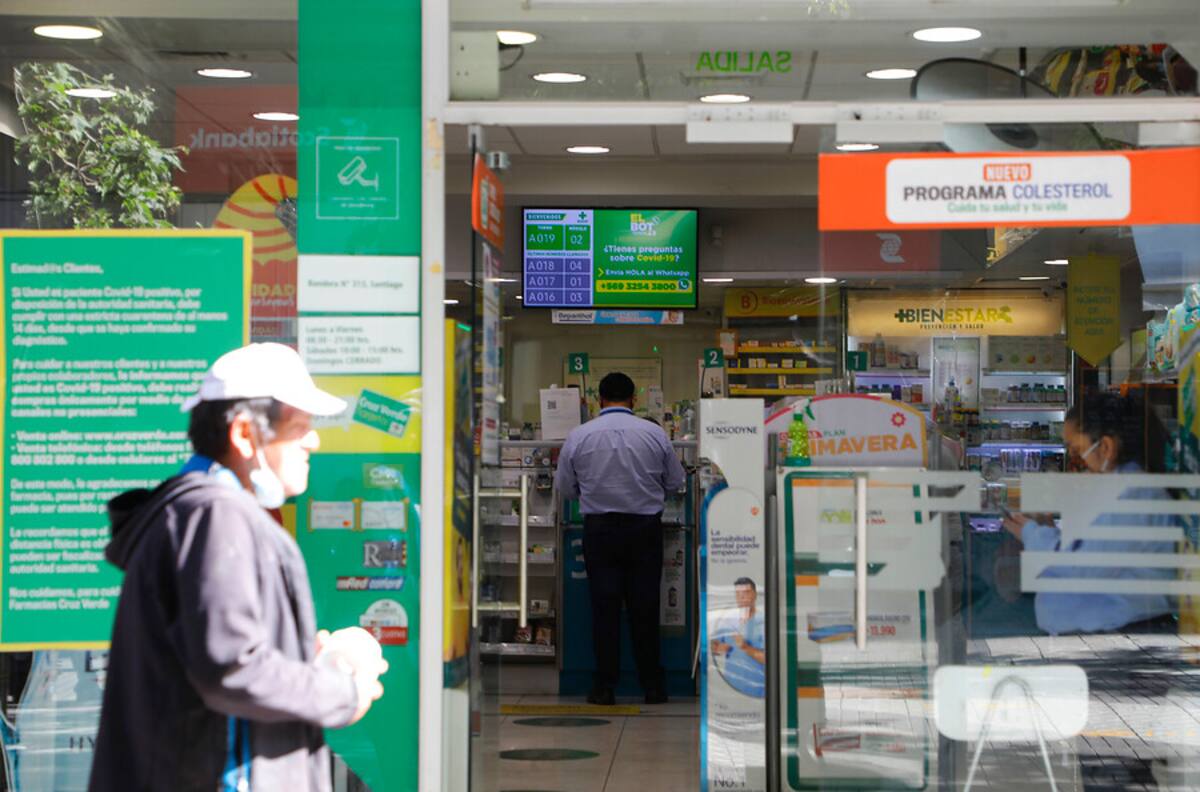 Colusión de Farmacias: Sernac anunció compensación para clientes a 13 años del escándalo