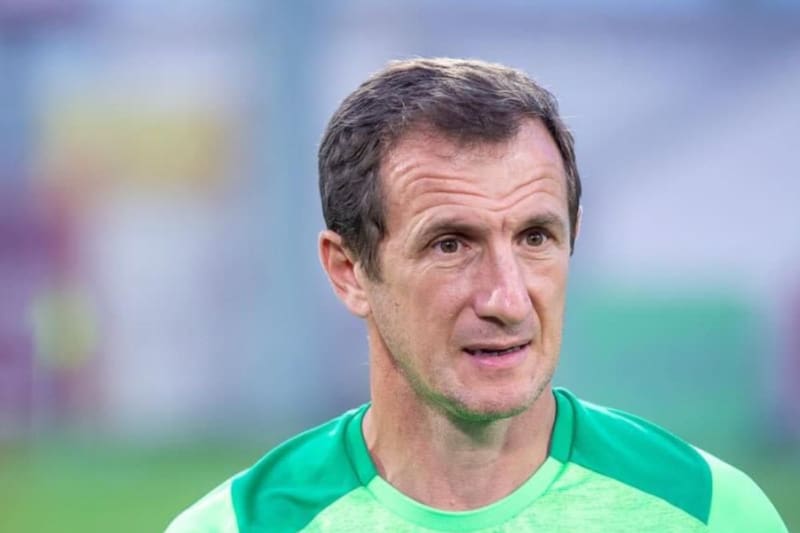 Ex jugador de Boca Juniors y Universidad Católica.