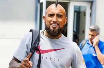 Arturo Vidal se despachó golazo en despedida de Rodolfo Madrid