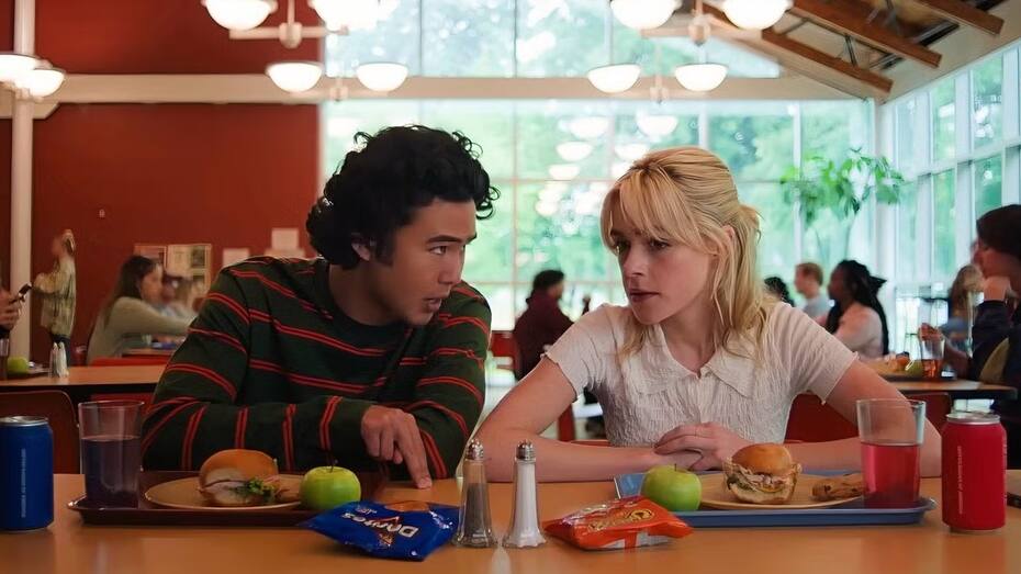Nico Hiraga y Kiernan Shipka protagonizan "Sweethearts".