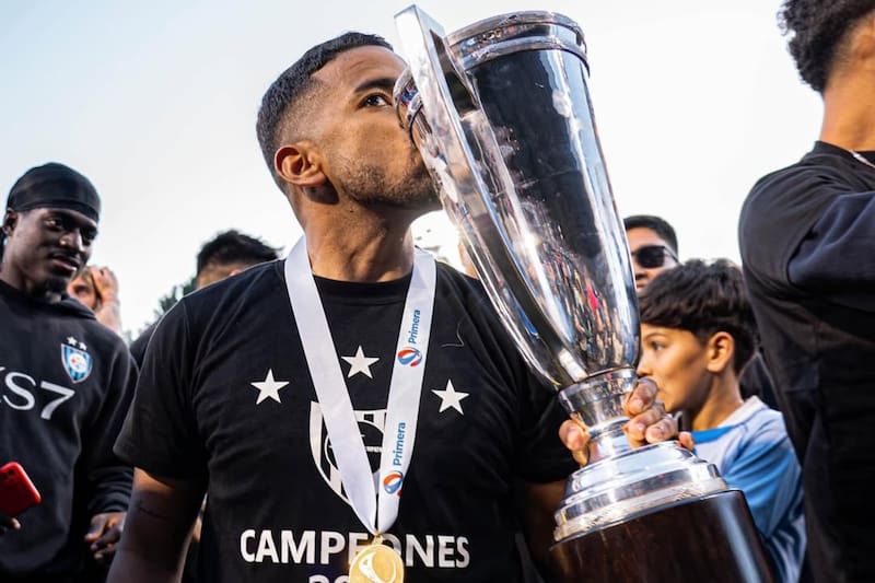 El volante fue campeón con Huachipato. Foto: @palmezano10
