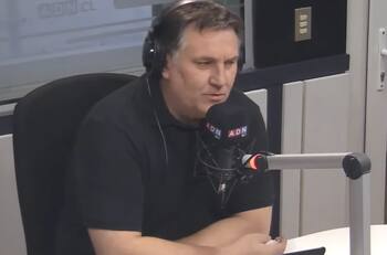 El minuto de furia de Luka Tudor contra las barras bravas: "Que no los dejen entrar más"