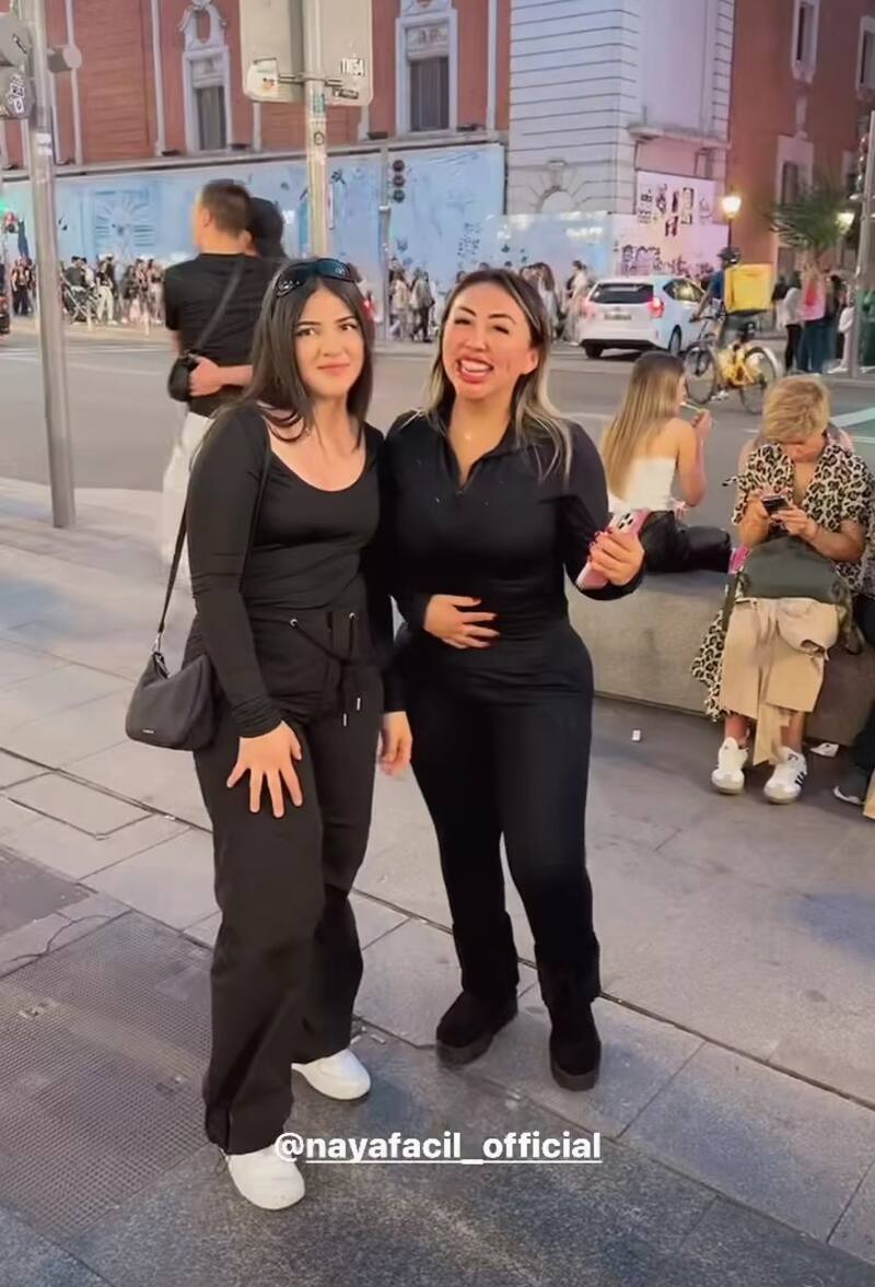 A Naya Fácil le pidieron fotos en Madrid. Créditos: Instagram