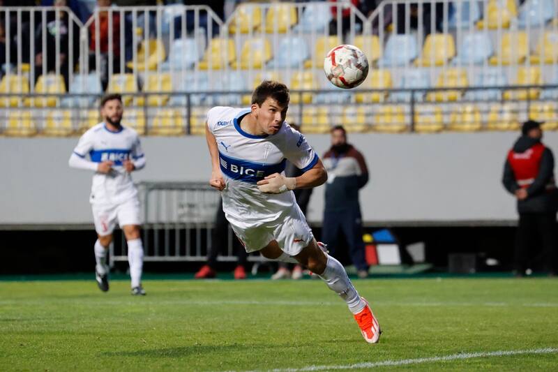 Gonzalo Tapia podría ser la próxima gran venta de la UC. Foto: Agencia Aton.