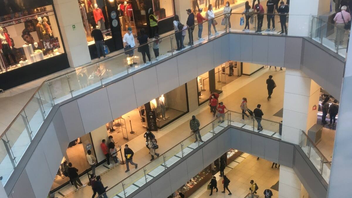 Revisa los horarios de Mall Costanera y Florida Center, Mall Plaza, Arauco, Vivo y Alto Las Condes para hoy viernes