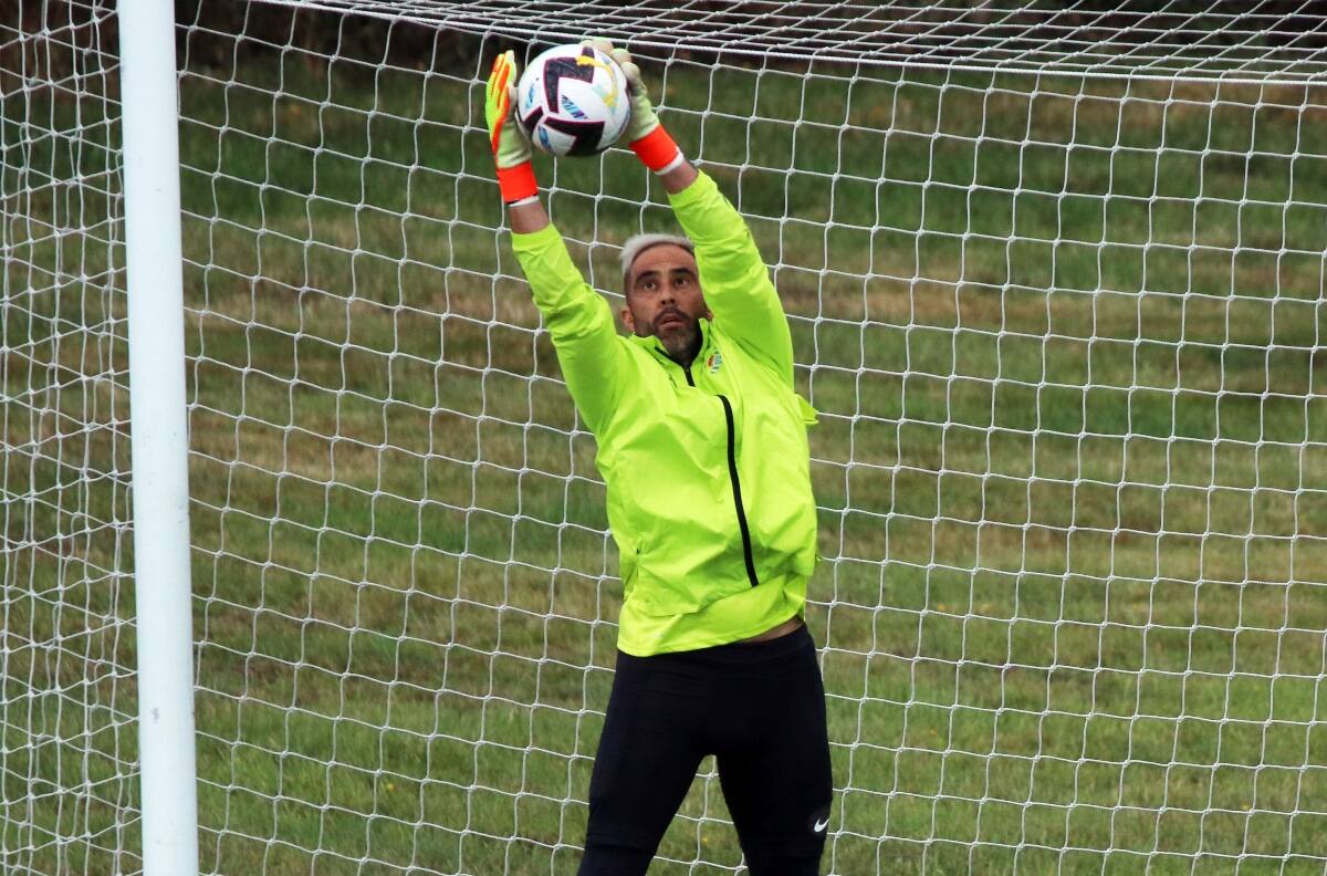 La gran ventaja que sacó Claudio Bravo en esta pretemporada para ser el titular del Real Betis