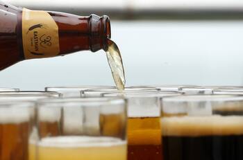 Chile es el segundo país que más aumentó su consumo de alcohol y también su peso durante la pandemia