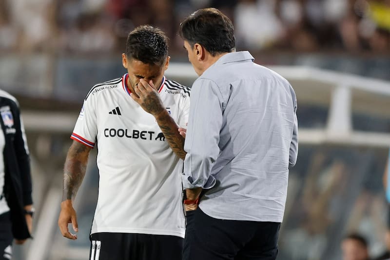 El cuadro de Gustavo Quinteros no la pasa bien en el torneo.