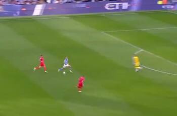 VIDEO | Se sacó al arquero y mandó a un defensa al piso: así fue el gol de Erling Haaland con el Manchester City