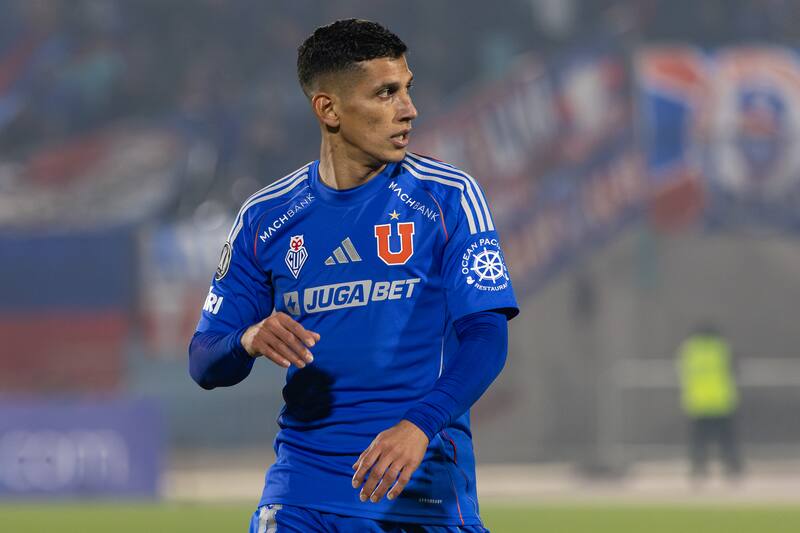 El volante debe ser titular en La Roja según Claudio Borghi