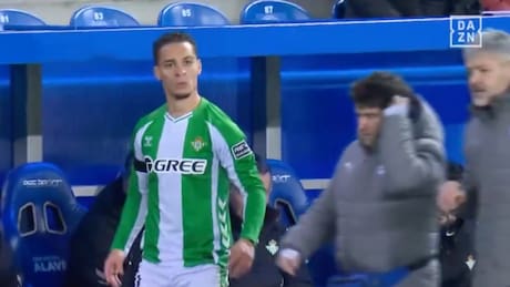 Así reaccionó Manuel Pellegrini ante extraña rabieta de Antony tras ser reemplazado