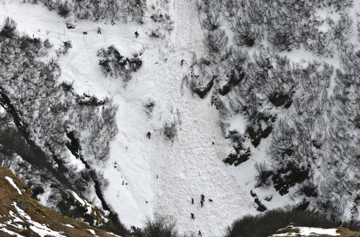 Avalancha mata al menos 25 combatientes talibanes en Afganistán