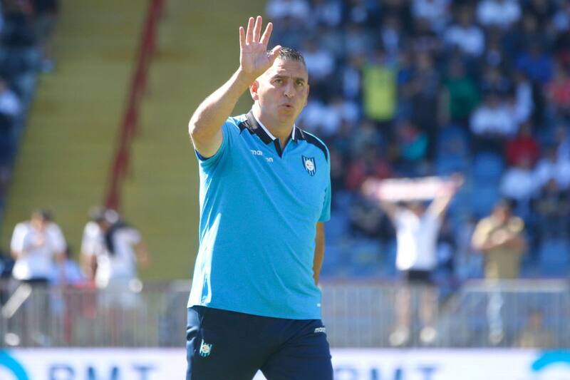 El técnico de Huachipato habló en la conferencia de prensa previa al partido de este viernes ante Unión La Calera. (Foto: Aton)