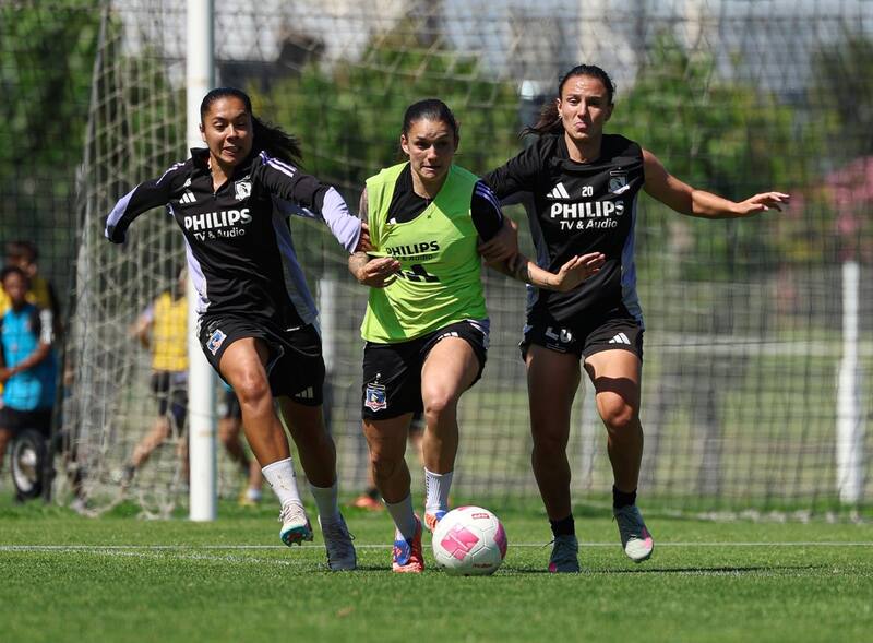Las Albas se alistan para la final contra Universidad de Chile este sábado en el Estadio bicentenario de La Florida. Foto: @Colocolofemenino.