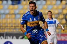 Pese a estar suspendido: la ANFP autoriza a Ramiro González para jugar contra la UC