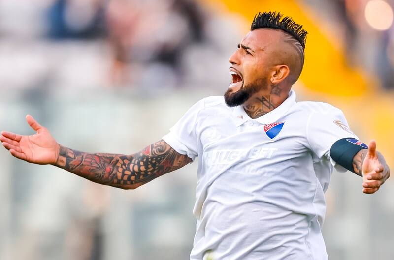 y un loable gesto a Javier Correa. Foto: Aton.