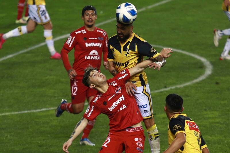 Ñublense vs Coquimbo Unido chocarán en el sur. Foto: Agencia Aton.