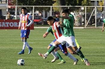 Los líderes tropiezan: así quedó la tabla de posiciones de la Segunda División