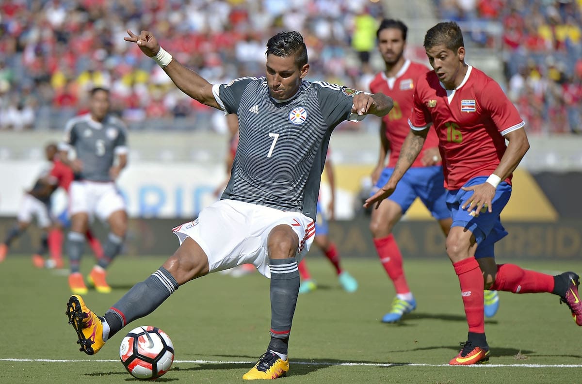 Santiago Wanderers tiene en la mira a un exdelantero de la Selección de Paraguay